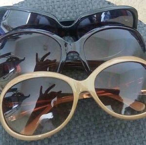 Bundle sun shades . $5.00 for all three ;)