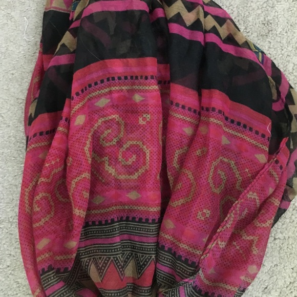Infinity scarf - Picture 2 of 3