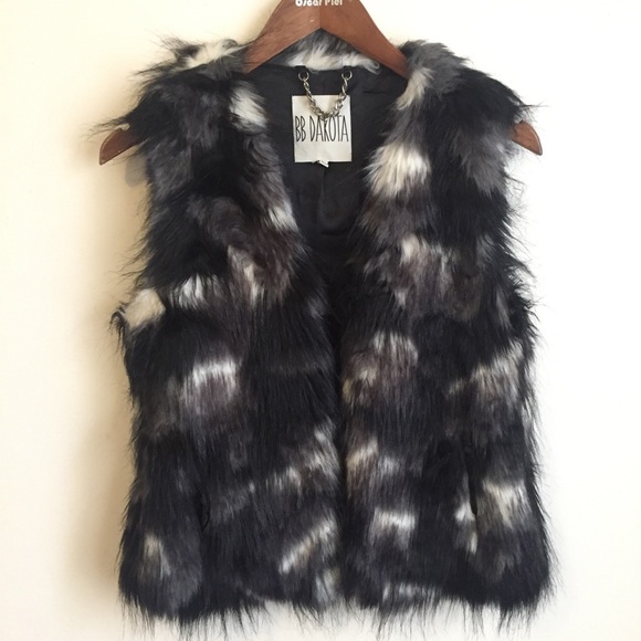 Faux Fur Vest From BB Dakota - Picture 2 of 5