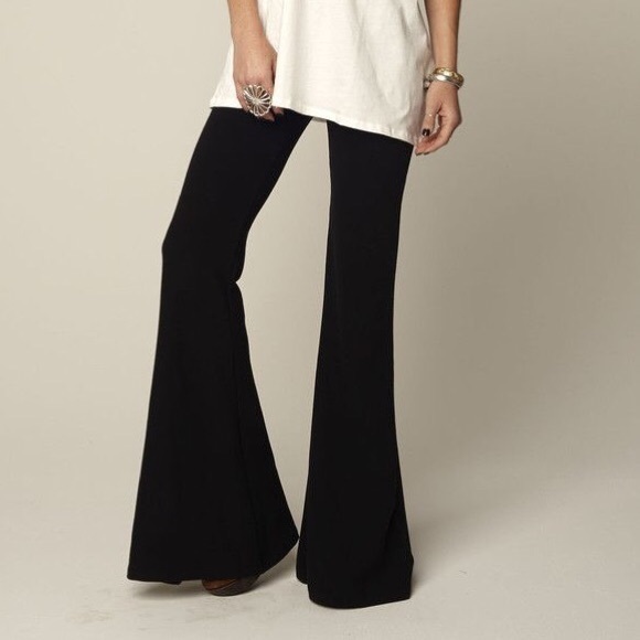 Novella Royale Solid Black Janis Belles