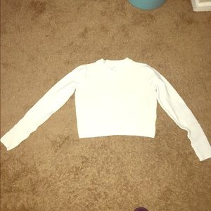 White long sleeve crop top 💜