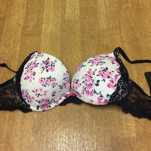 Victoria's secret bra