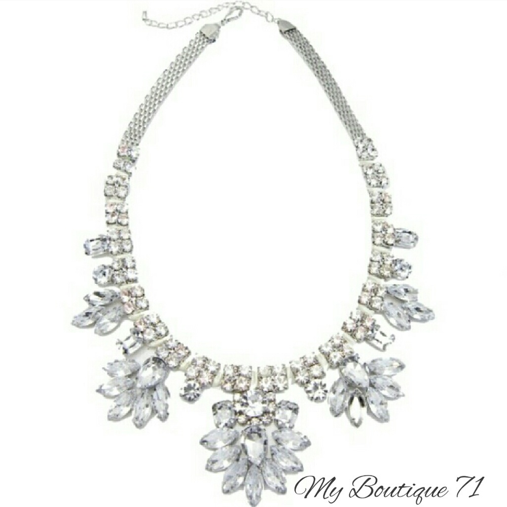 🛍HP🛍Silver Icing Crystal Necklace - Picture 2 of 4