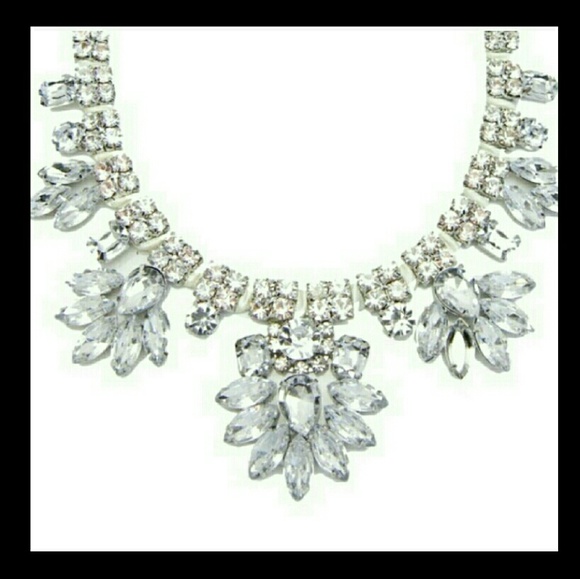 🛍HP🛍Silver Icing Crystal Necklace - Picture 3 of 4