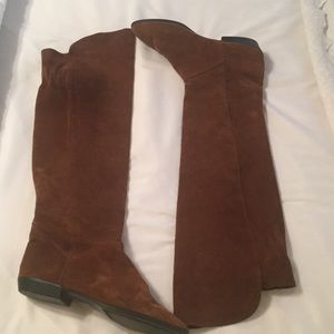 VINTAGE LEATHER BOOTS