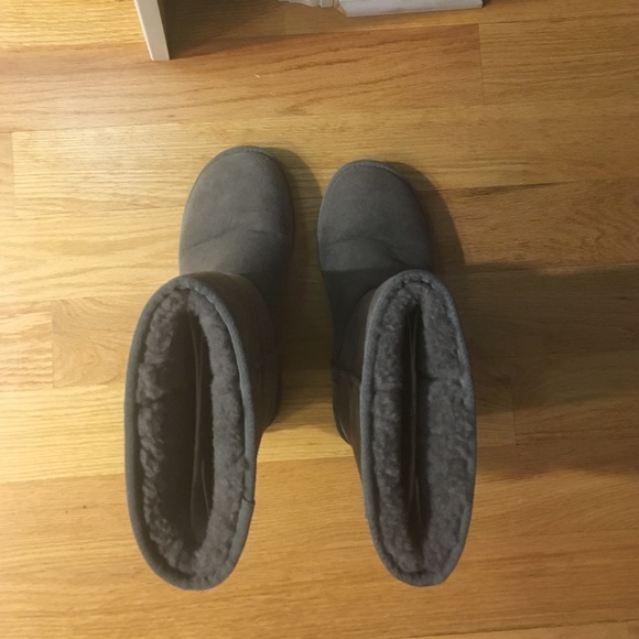 ugg size w7 ugg size w7