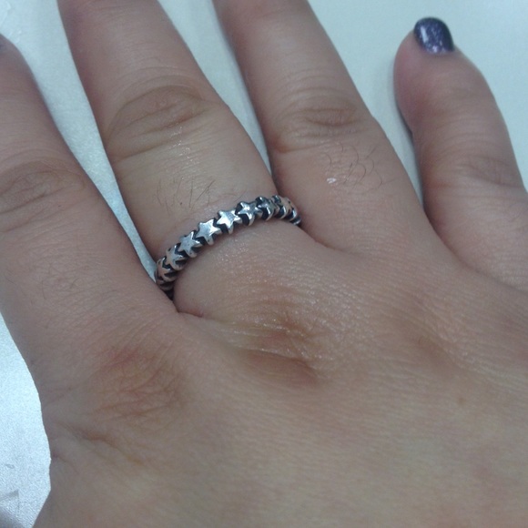 Pandora Size 8 Star Ring