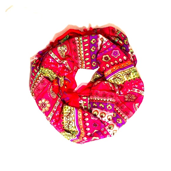 Vera Bradley Circle Scarf