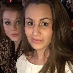 Meet your Posher, Christie