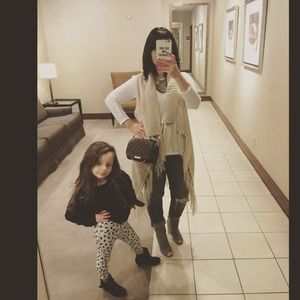 Meet your Posher, Elba