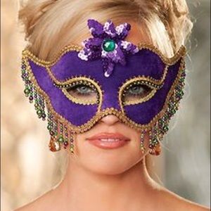 NWOT Velvet Mardi Gras Mask