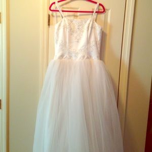 Michaelangelo White Wedding dress- worn once
