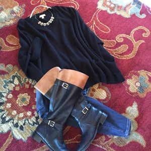 🎀Host Pick🎀 🎉Fun black Lilly Pulitzer sweater.