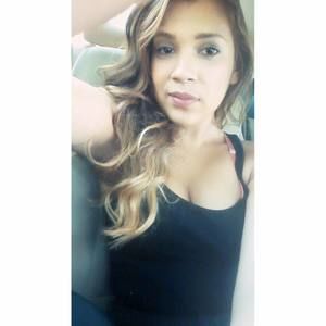 Meet your Posher, Stephany