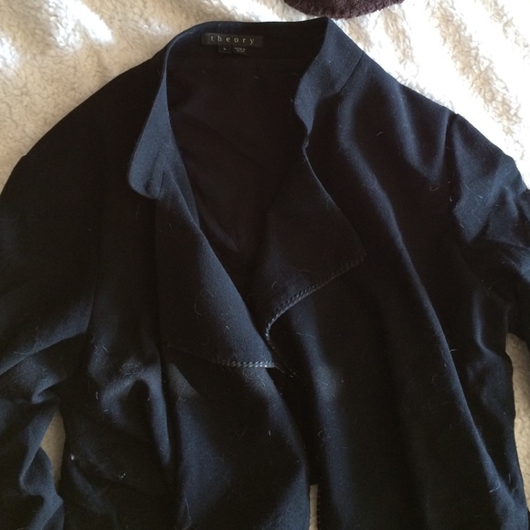 Theory Large cropped blazer - Picture 2 of 4