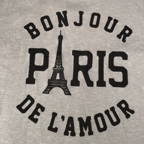 Boutique Tops - Bonjour Paris print Top! NEW