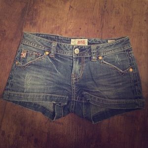 MEK shorts