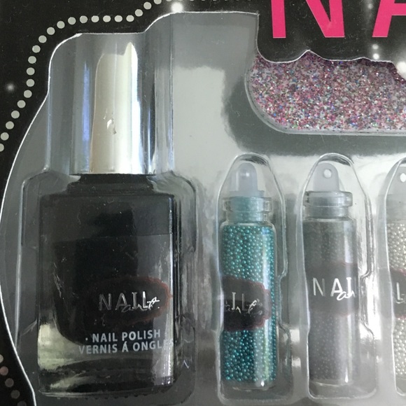Nail kit - Picture 2 of 4