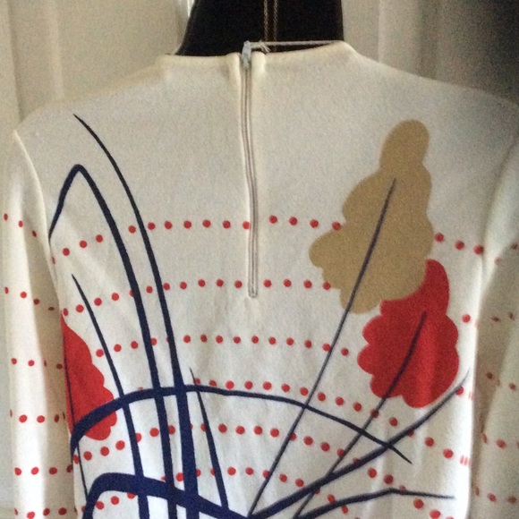 Zip back top🎈 - Picture 2 of 4