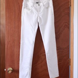 American eagle white skinny jeans