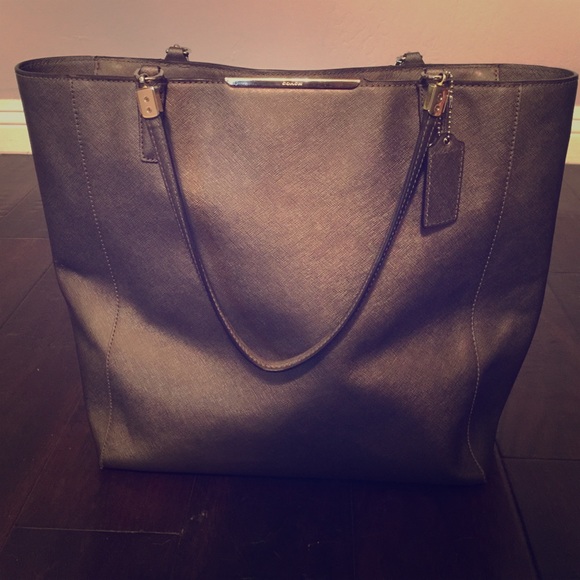 Coach tote purse saffiano leather