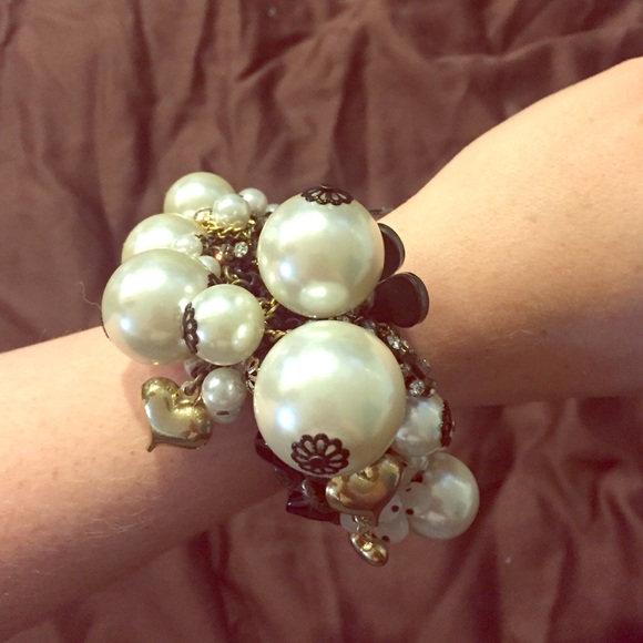 Betsey Johnson chunky bracelet