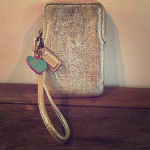 Coach Poppy Wrislet 🎉🎈HP Pick 🎈🎉