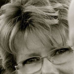 Meet your Posher, Pam