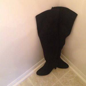 Steve Madden over the knee gorgeous boots