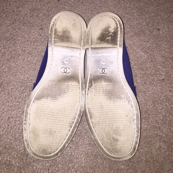 Chanel navy suede boat shoes - Picture 2 of 4