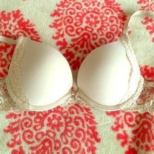 Dream Angels VS Push-up Bra