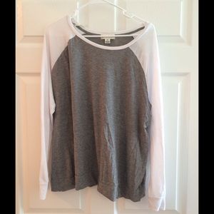 Forever 21 baseball tee