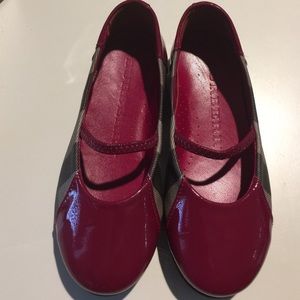 100% authentic Burberry flats for toddler