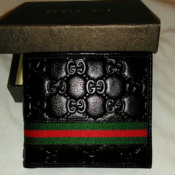 Mens Gucci authentic wallet