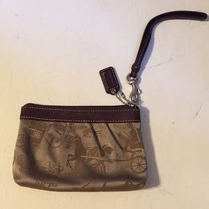 COACH wristlet ❌SOLD❌