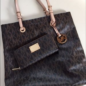 Michael Kors handbag