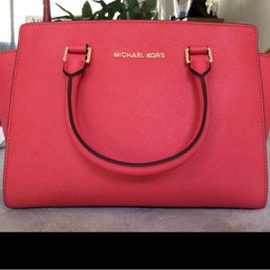 Michael lots Selma medium/large sachel