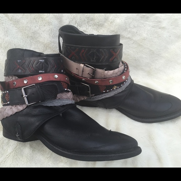 ZARA TRAFALUC black leather booties