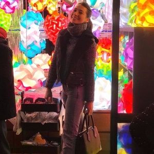 Meet your Posher, Olivia