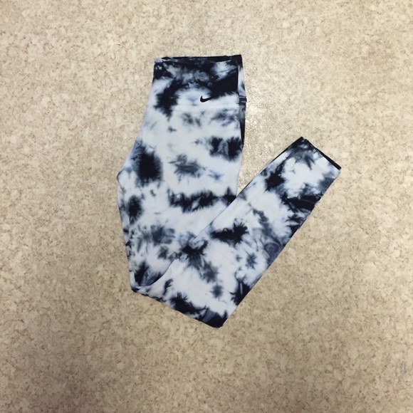 Nike pro tights tie dye