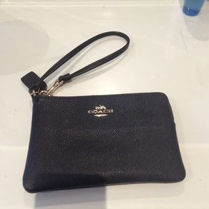 Coach wristlet wallet