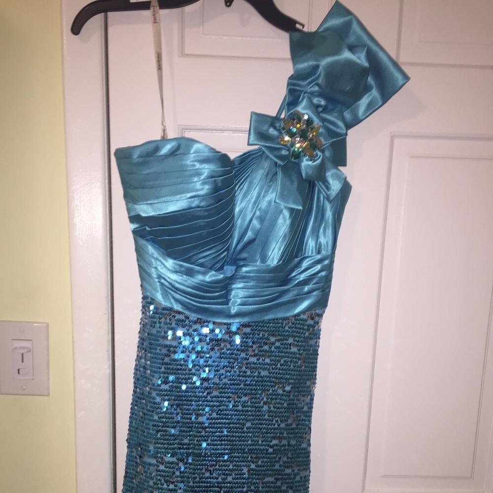 Tony Bowls prom dress