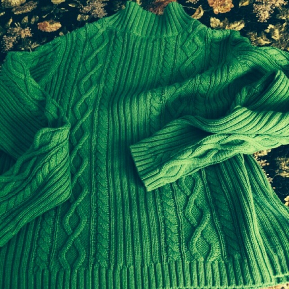 Chaps Sweater Green must have for St. Paddy's - Picture 3 of 3