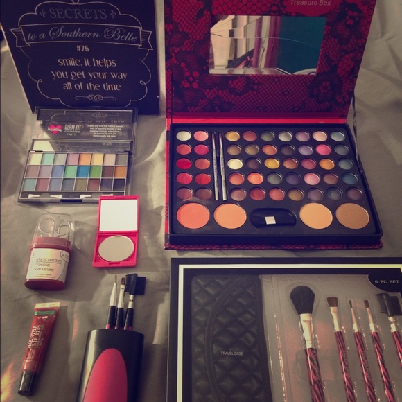 Makeup lot