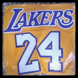 24 Kobe Bryant Lakers jersey