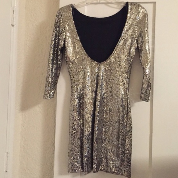 Gold Sequined Bodycon Dress - Picture 3 of 4