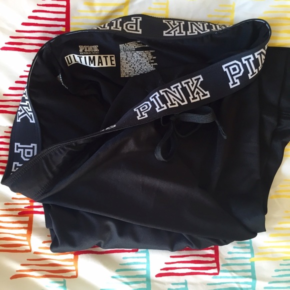 VS Pink Ultimate leggings!