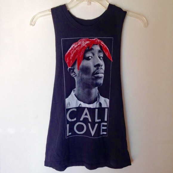 ❌SOLD❌ Tupac muscle tee - Picture 1 of 2