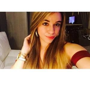 Meet your Posher, Kira