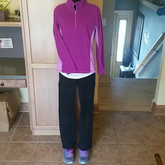 Super soft fleece pullover. - Picture 4 of 4